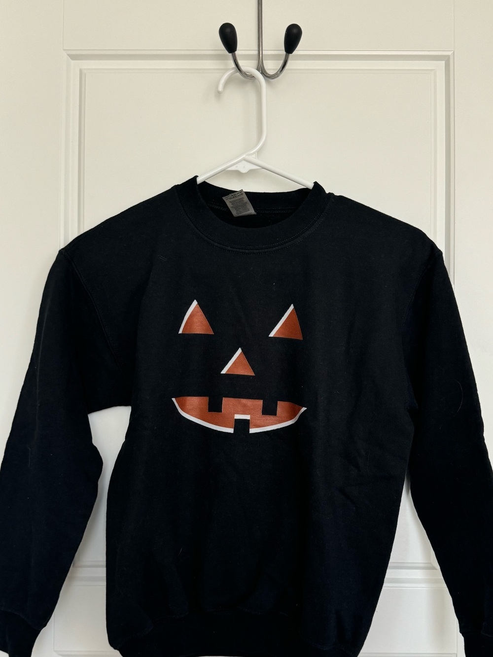 Kids Black Halloween Pumpkin Face Sweatshirt Medium